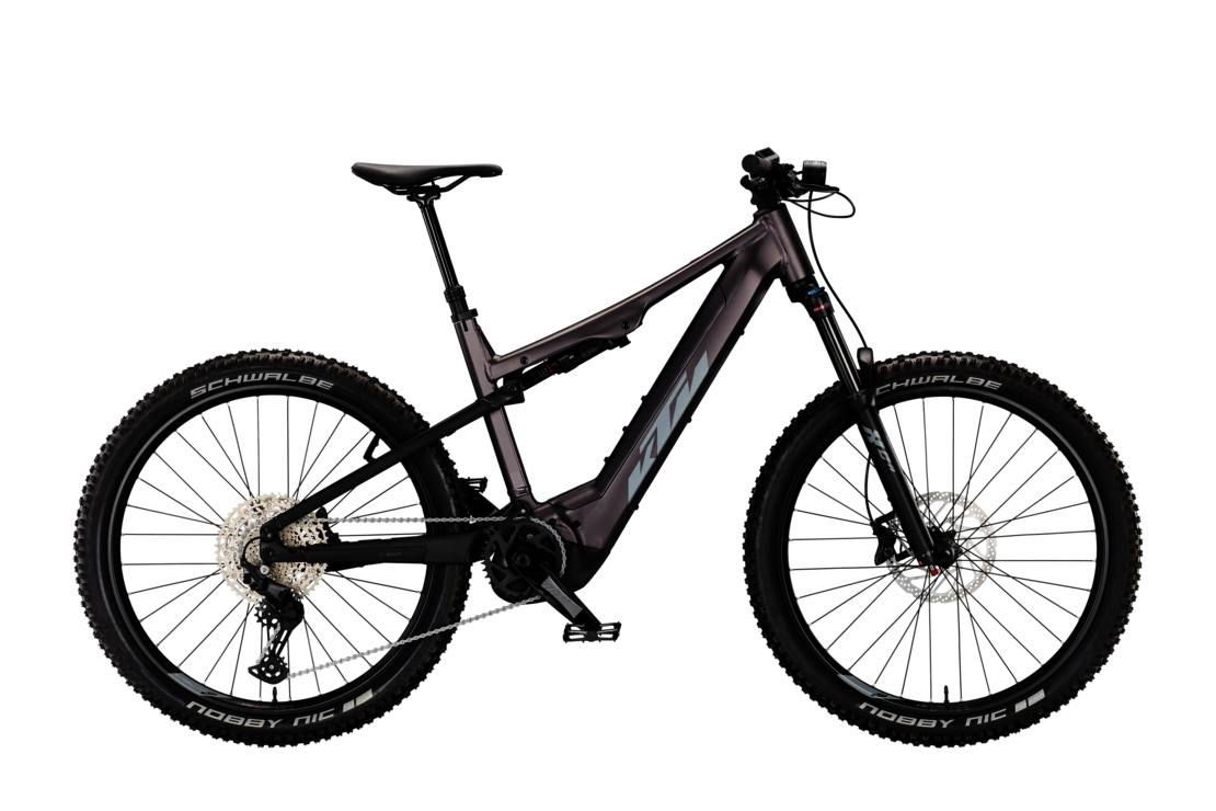 csm_1260025108_macina_lycan_773_l_l_48__elderberry_black-matt__grey_4800_1_c6232f2c61 KTM MACINA LYCAN 773 L | Elderberry+Black Matt (Grey) | Vista lato guarnitura
