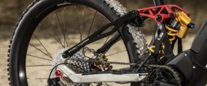 FANTIC EXF 1.9 FACTORY Particolare ambientato